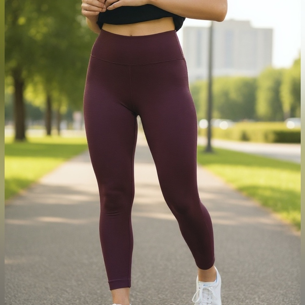 Lululemon Zone In Seamless High Rise Crop Leggings Wine Berry | Size 2